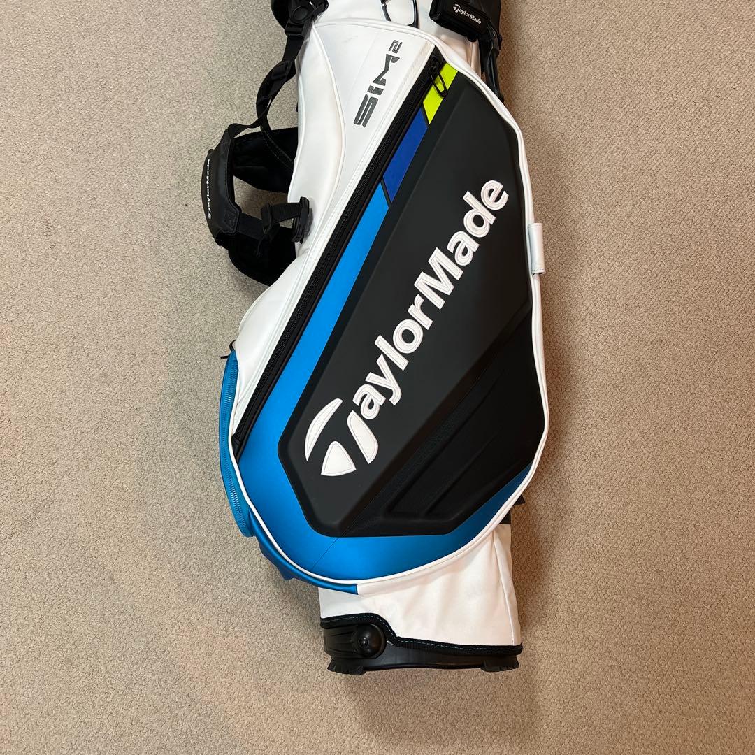TaylorMade SIM2 キャディバッグ
