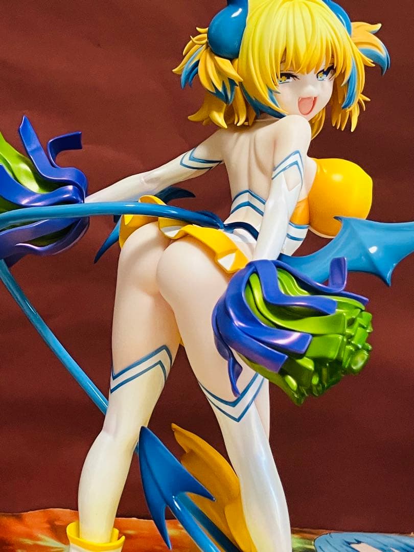 ボンバーガール パイン サキュバスチアコスver. フィギュア