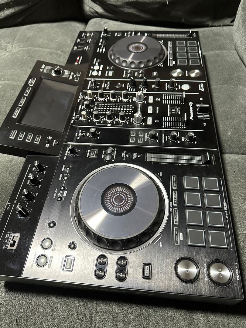 Pioneer XDJ-RX2 DJコントローラー