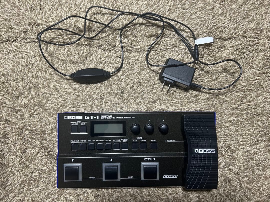 BOSS GT-1 マルチエフェクター　PSAアダプター付属