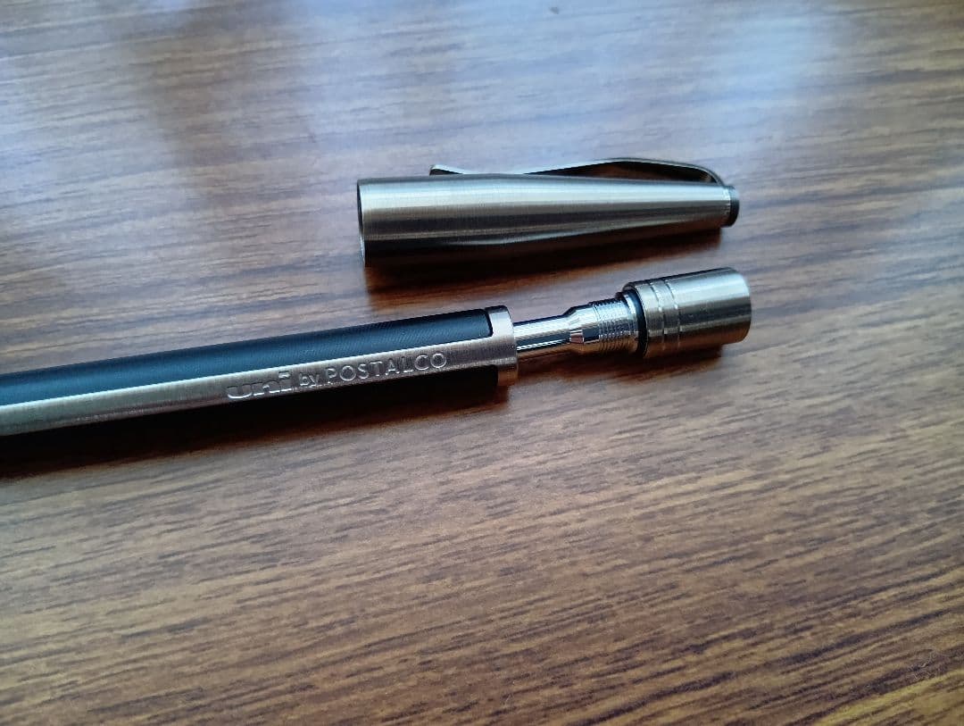 uni ポスタルコ レイヤード ボールペン ブラック