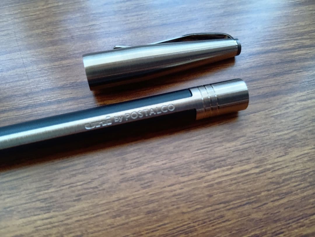 uni ポスタルコ レイヤード ボールペン ブラック