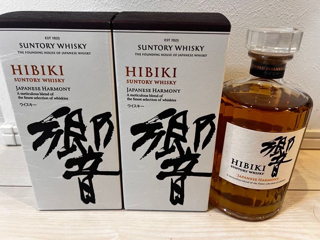 響　ウイスキー2本