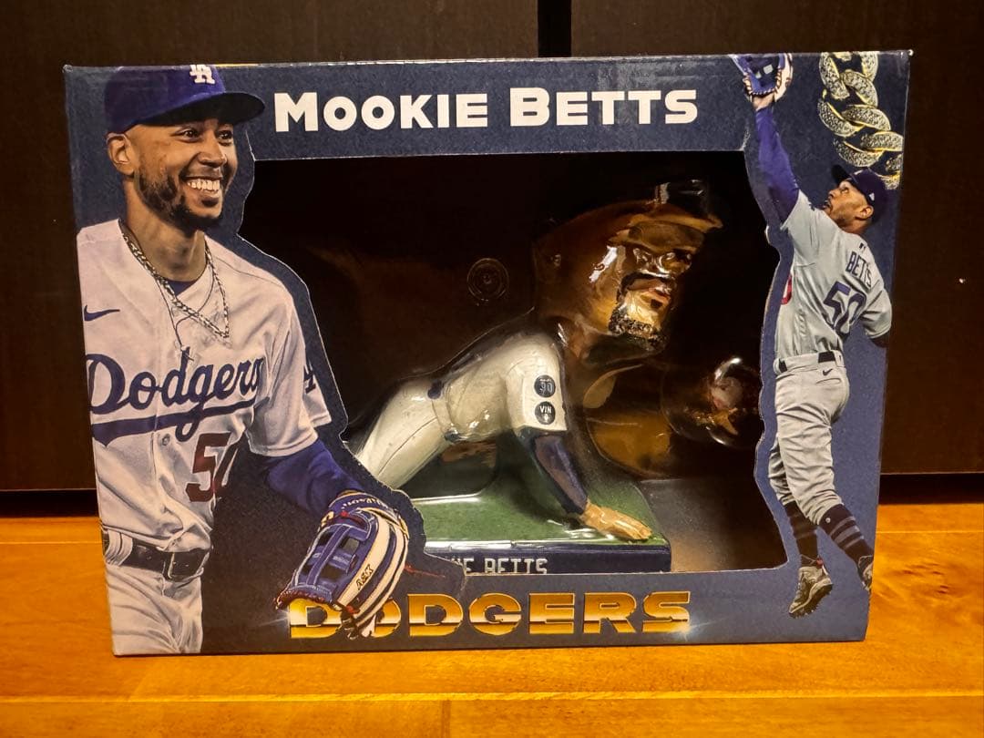 ムーキー・ベッツ　ボブルヘッド 2022年ゴールドグラブ賞受賞記念
