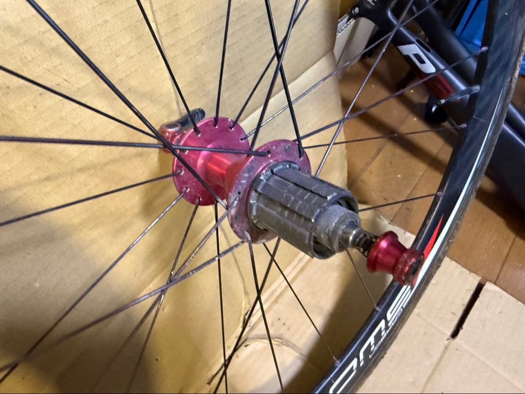 ロードバイク　カーボンチューブラーホイール　前後セット