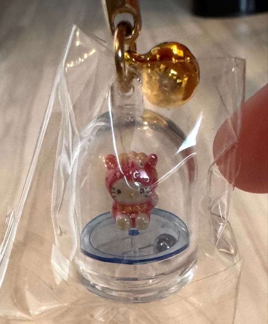 ご当地キティ　沖縄限定　シーサー　レア　根付け　ストラップ