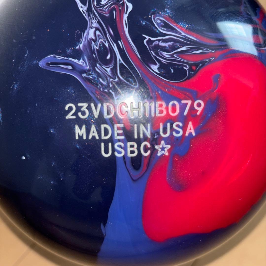 ボウリング　ボール　DNAコイル ストーム　中古