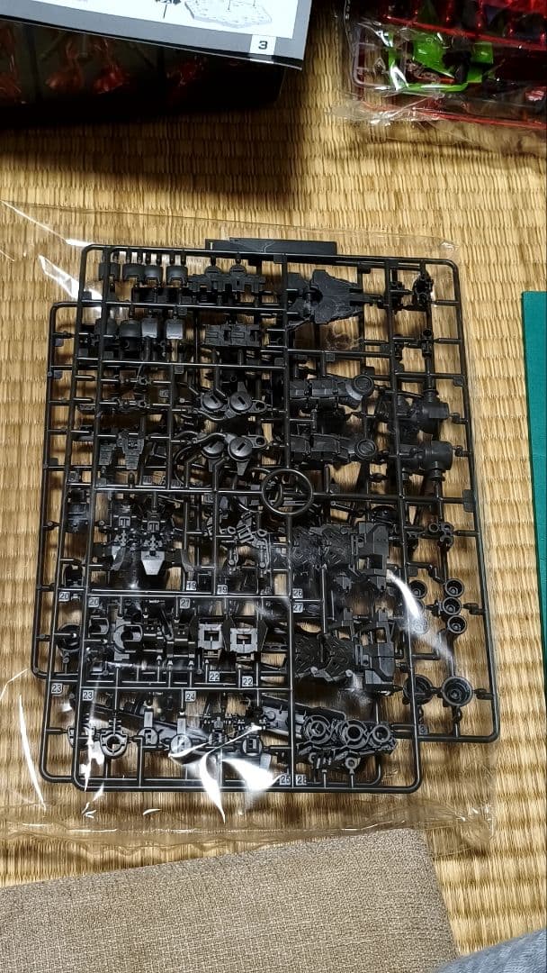 RG 　1/144　沙扎比　メカニカルコアメッキ