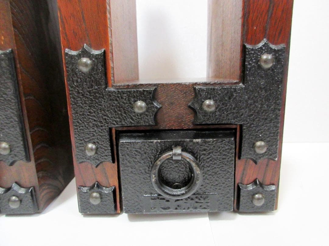 木製 重厚ブックエンド 欅 / 仙台箪笥意匠