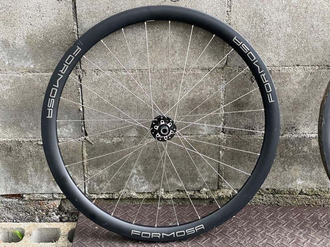 シクロ　カーボンチューブラー　ディスク