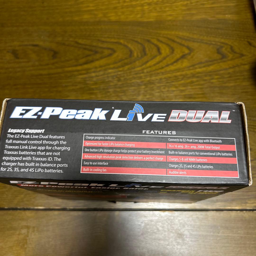 Traxxas 充電器　 EZ Peak Live Dual 200W