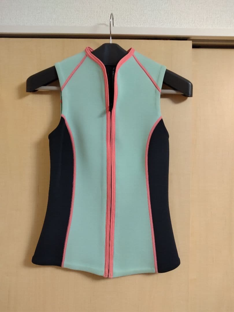 ロキシー　タッパーベスト　4/S