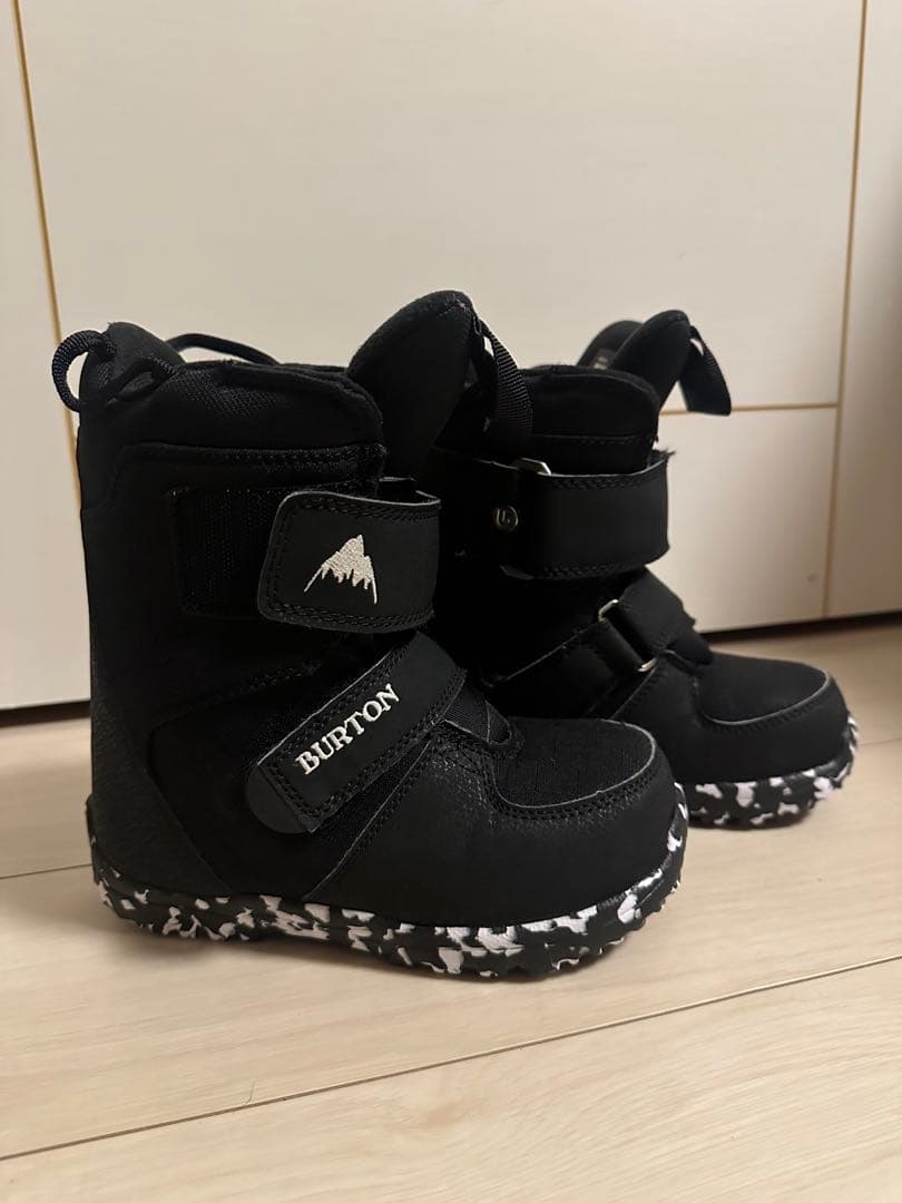 子ども用　BURTON MINI GROMスノーボードブーツ