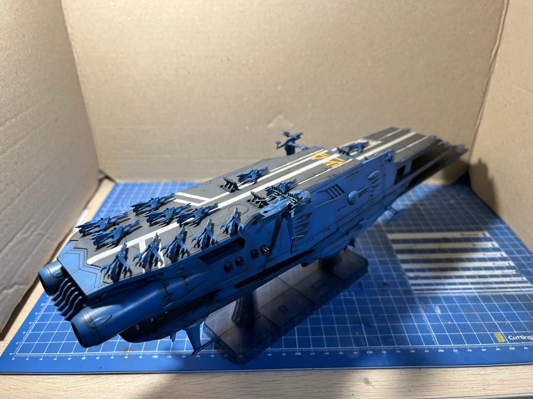 1/1000 ガイペロン級多層式航宙母艦＜シュデルグ＞ 完成品