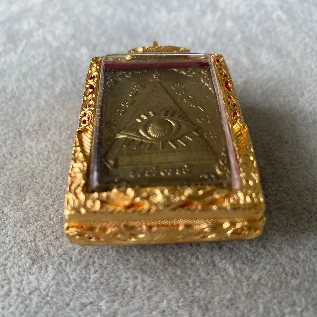 プラクルアン 偉大なる阿羅漢の眼 LPカオヘン師 超レア品 金運 守護 御守り