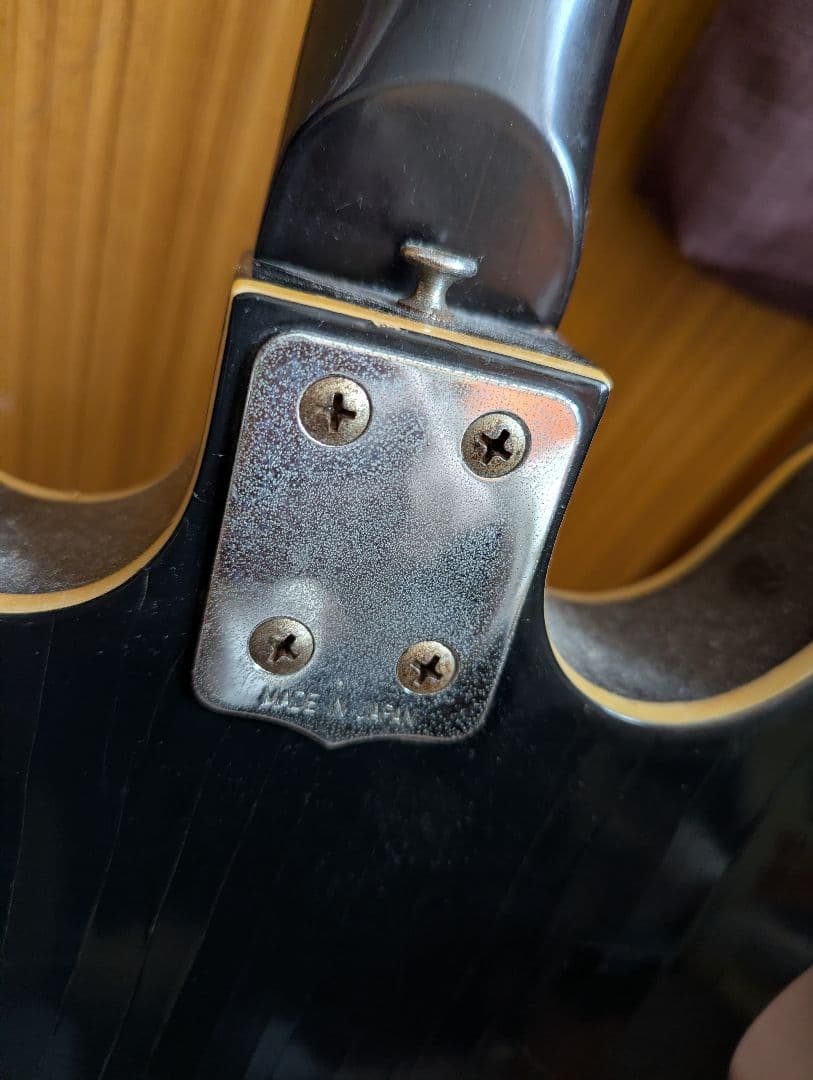 Honey エレキギター ブラック　ビザール