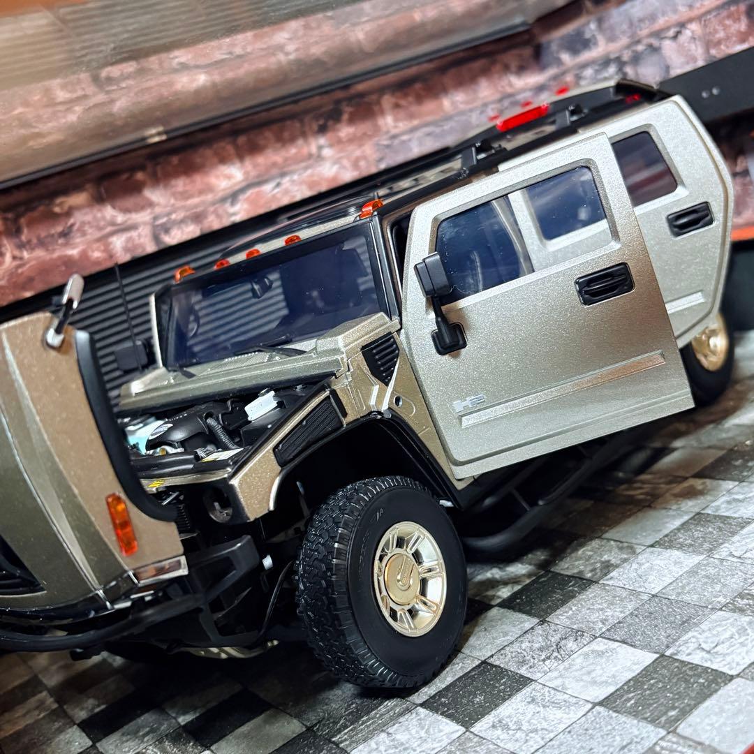 国内未入荷 1/18 HIGHWAY61 ハマー H2 タイプG 2005