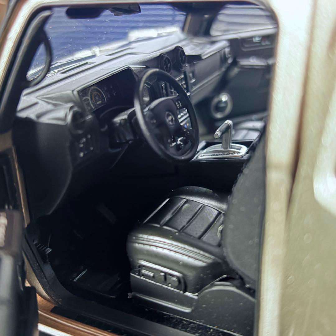 国内未入荷 1/18 HIGHWAY61 ハマー H2 タイプG 2005