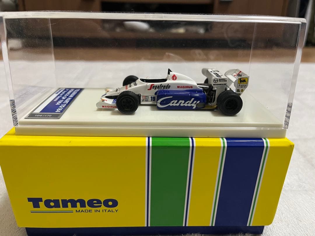 F1アイルトンセナ タメオ製 トールマン ミニカー