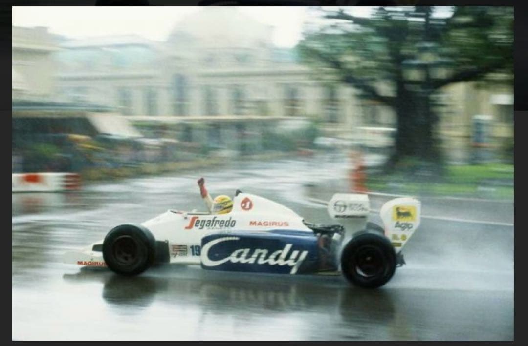 F1アイルトンセナ タメオ製 トールマン ミニカー