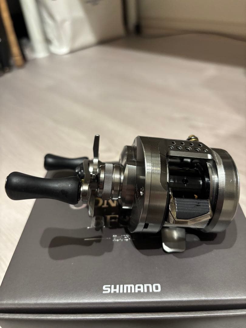 SHIMANO CALCUTTA CONQUEST BFS HG 左ハンドル