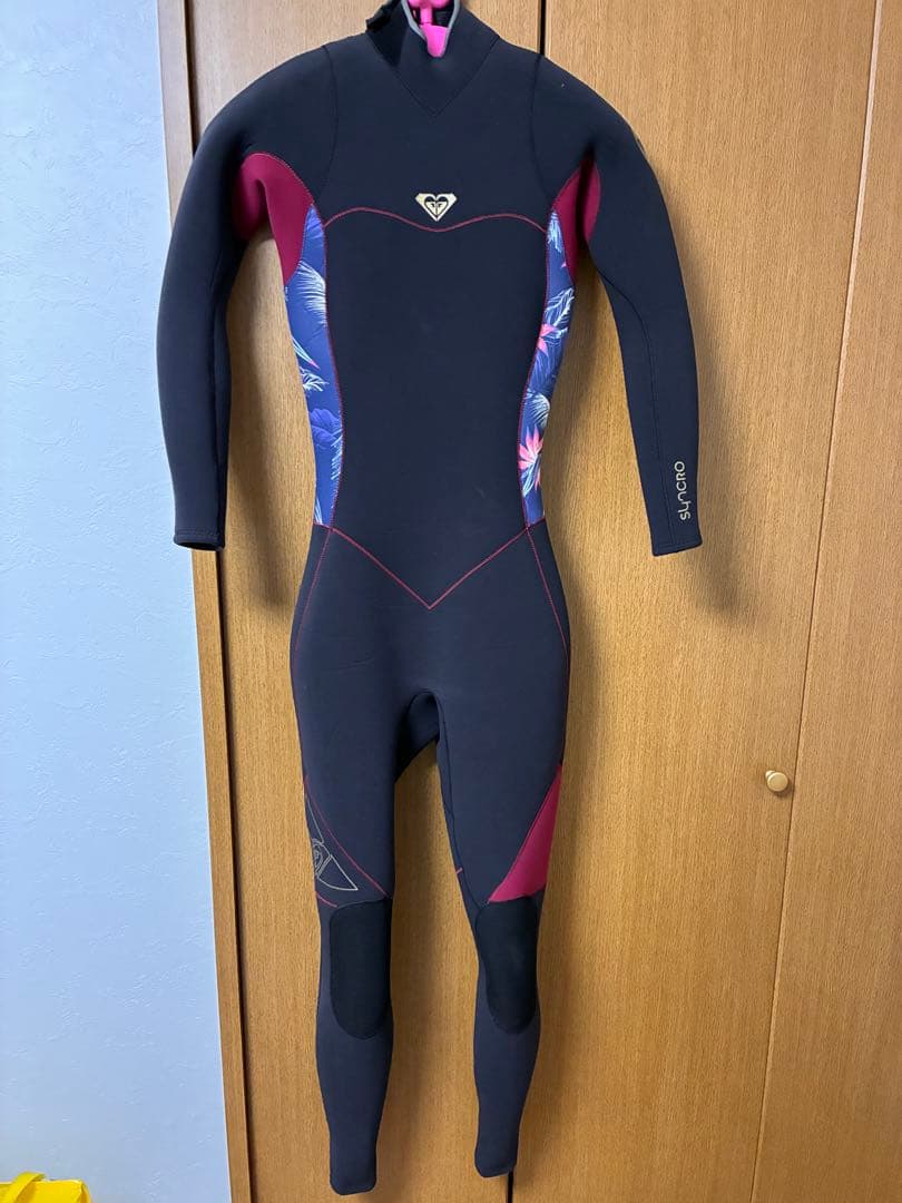 【美品】ROXY ウエットスーツ 3mm