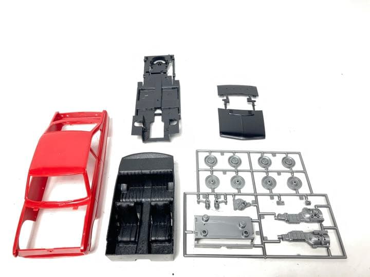 未組み立て 1/20 マツダファミリア ロータリークーペ　小松崎茂絵 レア初期