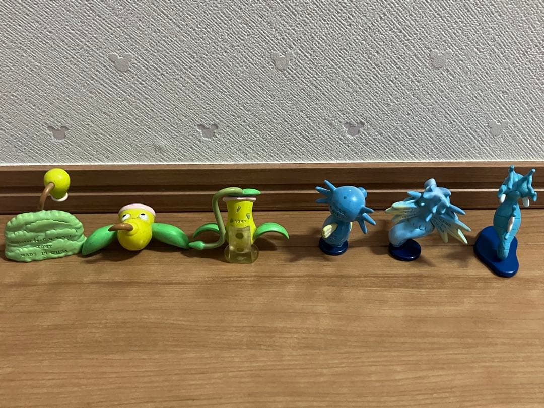 モンコレ　マダツボミ＆ウツドン＆ウツボット タッツー＆シードラ＆キングドラ