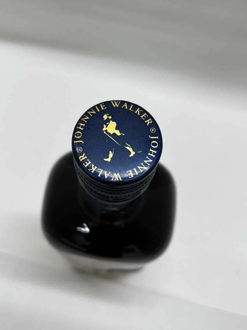 ☆未開栓 古酒 Johnnie Walker クエスト 750ml