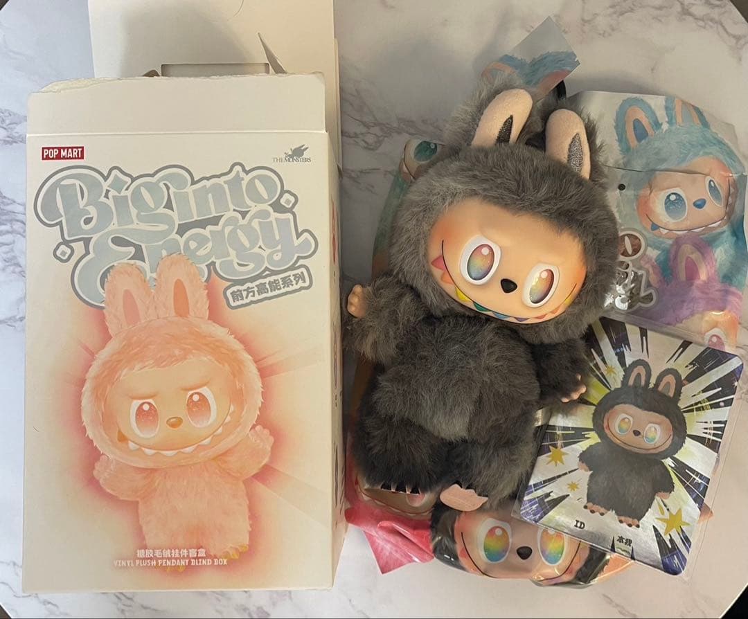 新品未使用 labubu big into energy ラブブ シークレット