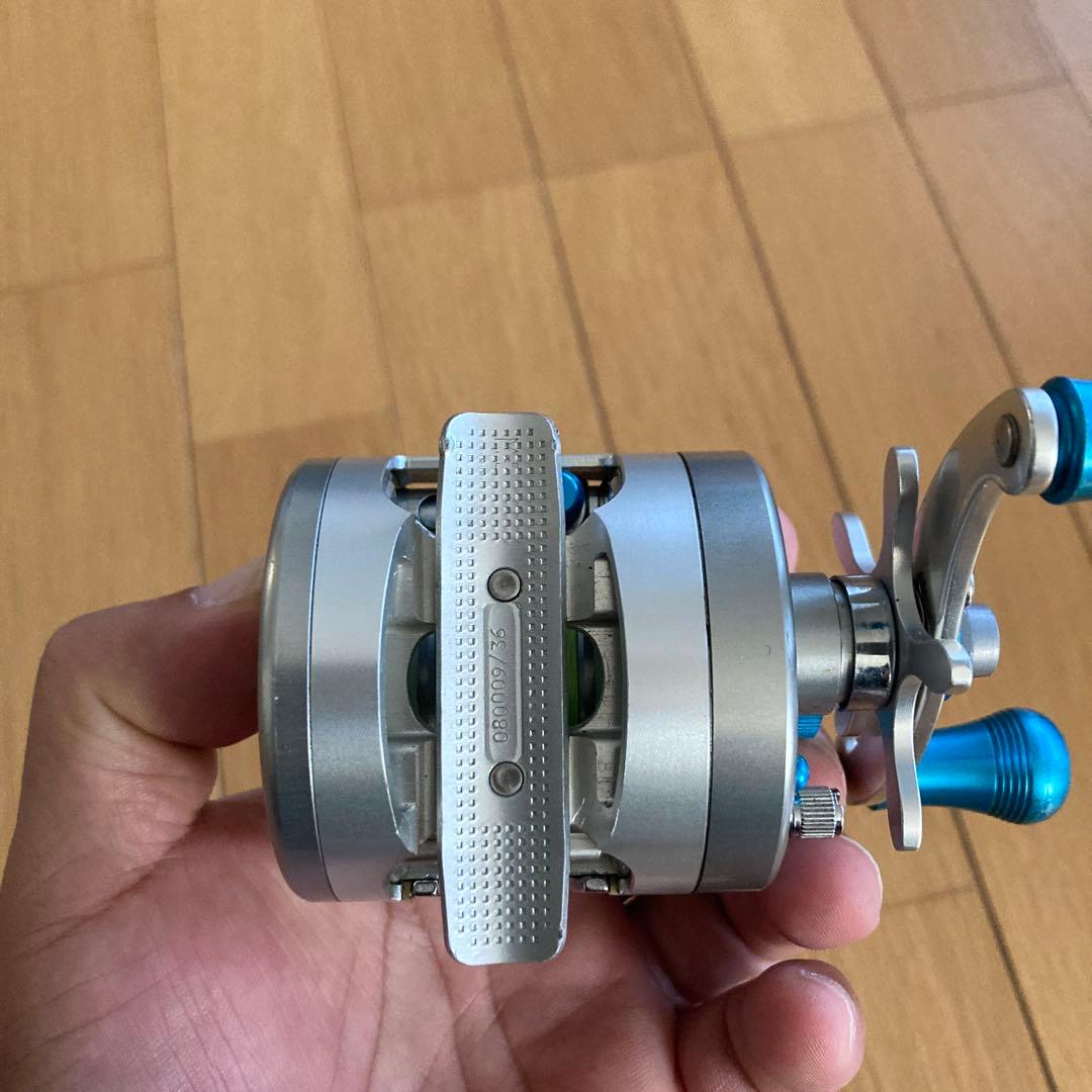 モラムsx1601cベイトリール シルバー/アベイルスプール