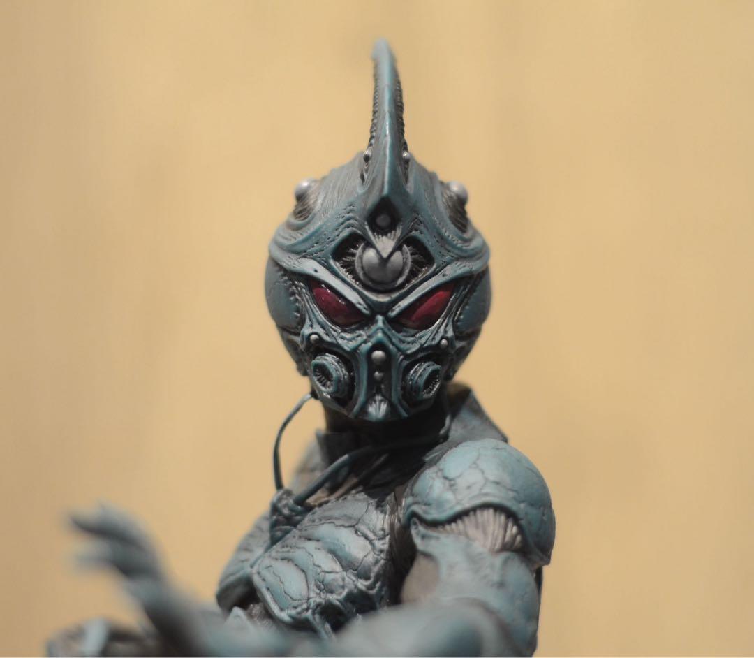 実写版 強殖装甲ガイバー 34cm 塗装済み 映画版 GUYVER フィギュア