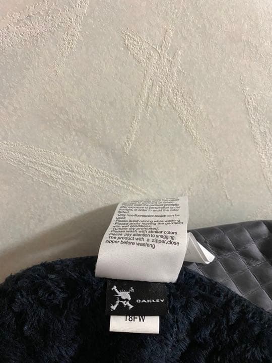 美品 OAKLEY 中綿ジャケット サイズXL メンズ オークリー ゴルフ
