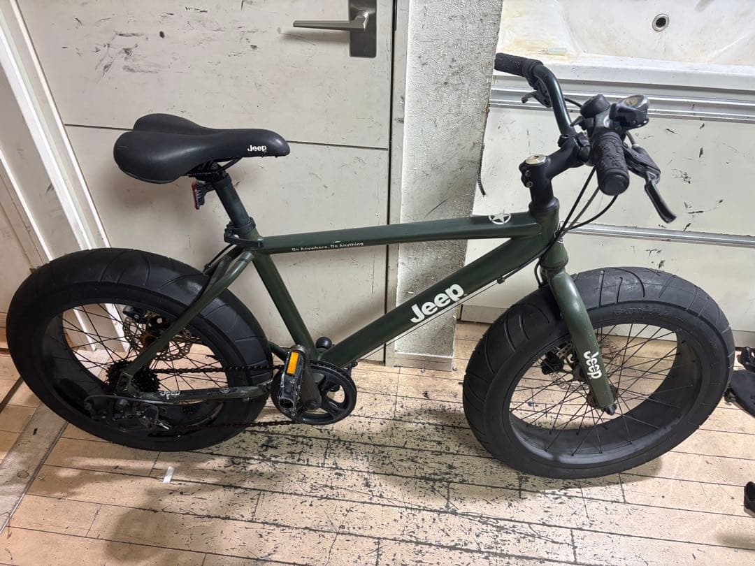 Jeep ジープのミニベロファットバイク　オリーブグリーン