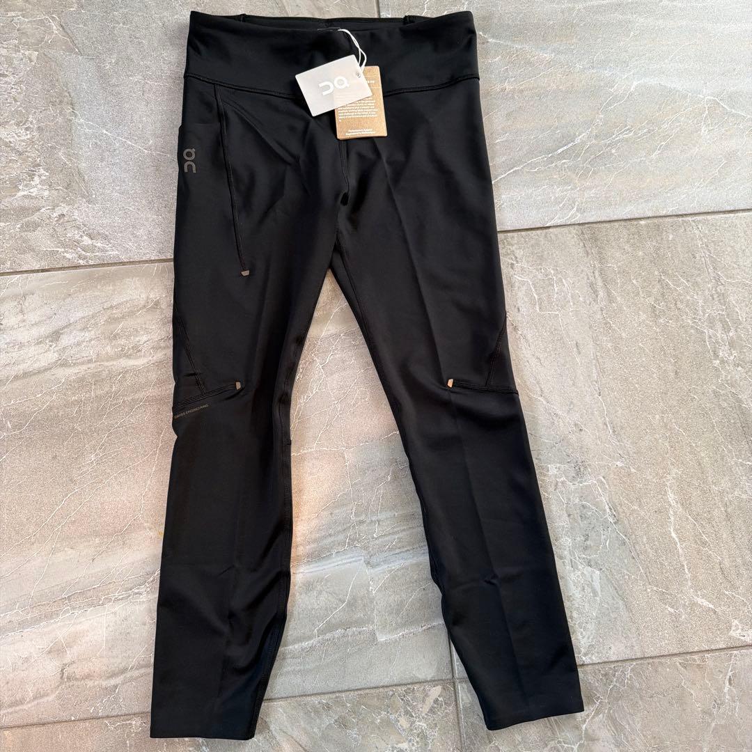 ON レディース　M パフォーマンスタイツ7/8 レギンス　スパッツ ランニング