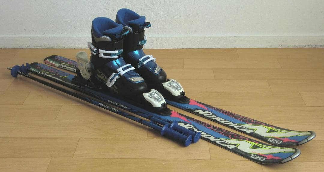 ■送料無料■ノルディカ＋Hart■子供用スキーセット■板120靴22■WAX済■