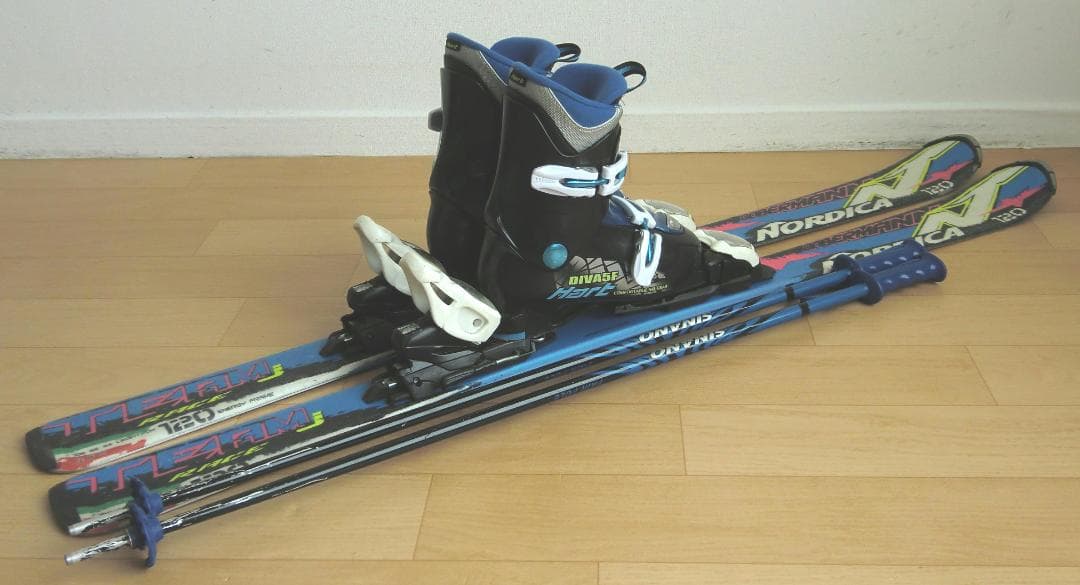 ■送料無料■ノルディカ＋Hart■子供用スキーセット■板120靴22■WAX済■