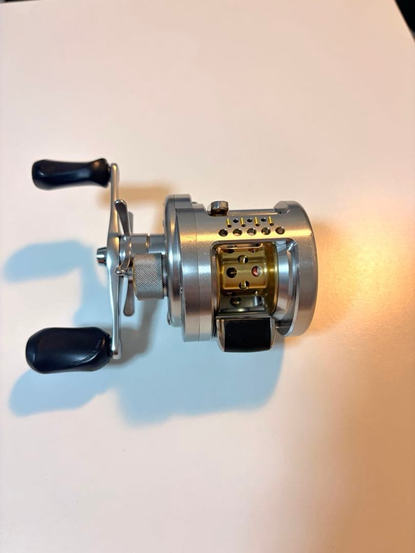 【極美品】SHIMANO CALCUTTA CONQUEST201DC