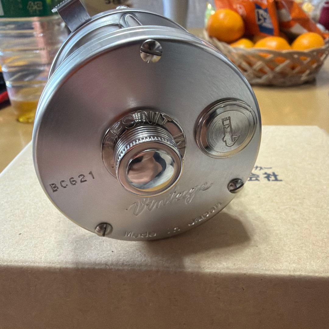 五十鈴工業 BC621 sssリール 新品未使用 カスタム済み 金曜日限定値下げ