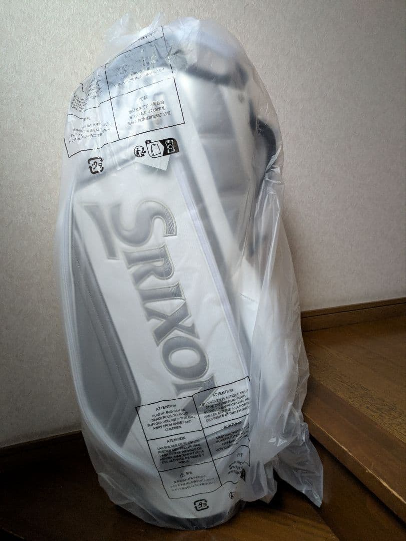 スリクソン9・5型　3k軽量 ネームプレートショルダー　 フードカバー付き