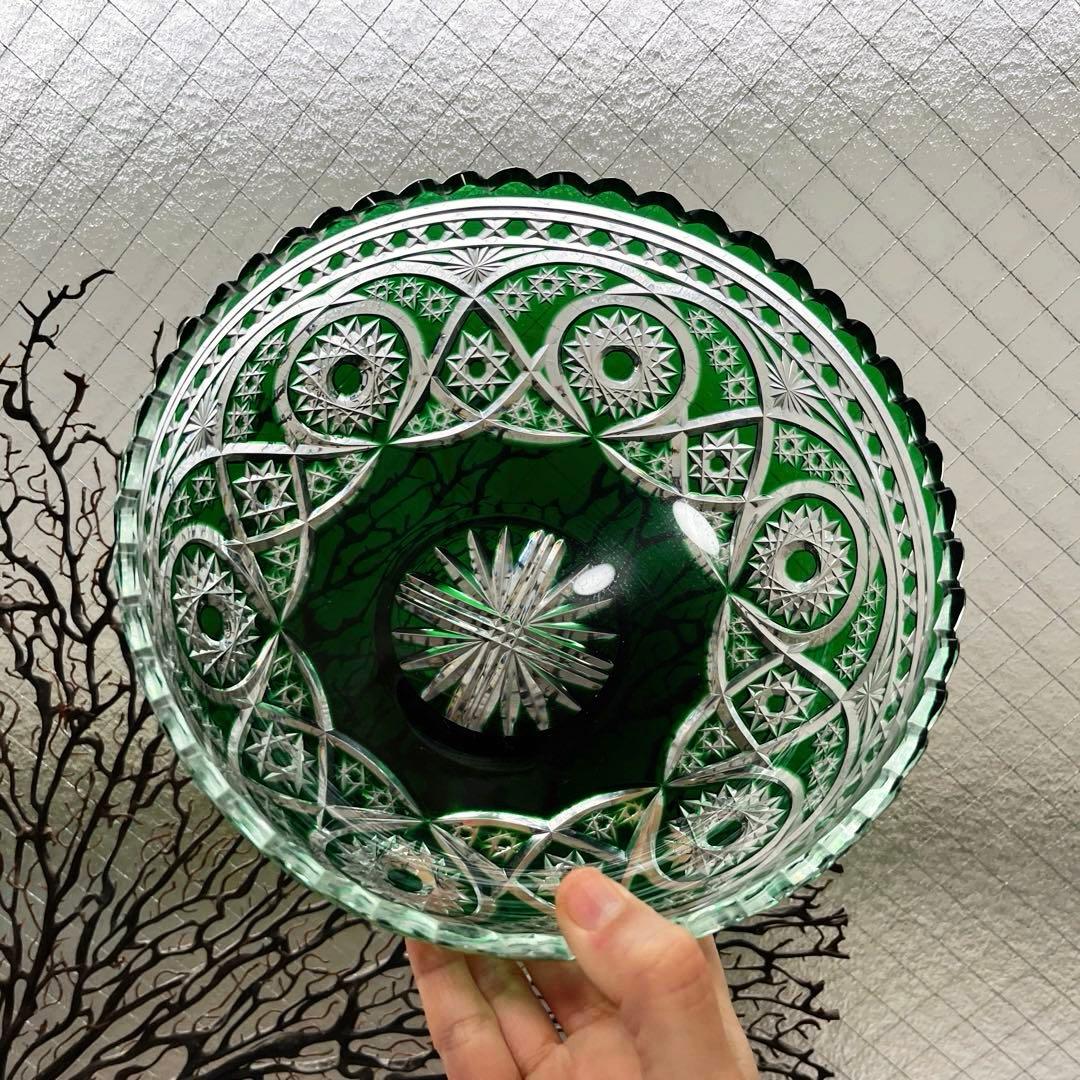 骨董　時代ガラス　緑色被せ　丸紋星切子　カットガラス　ガラス鉢　菓子器