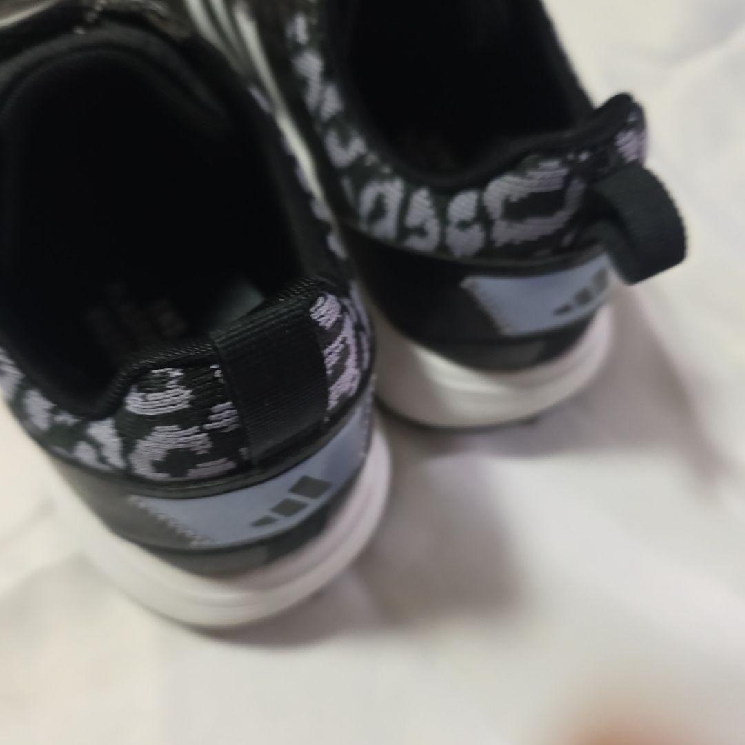 adidas BOAシステム ヒョウ柄 ゴルフシューズ