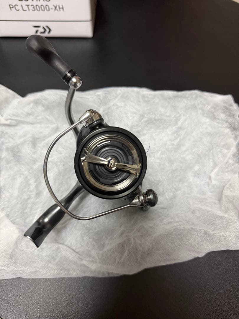 【美品】ダイワ 24ルビアスPC LT3000S-XH