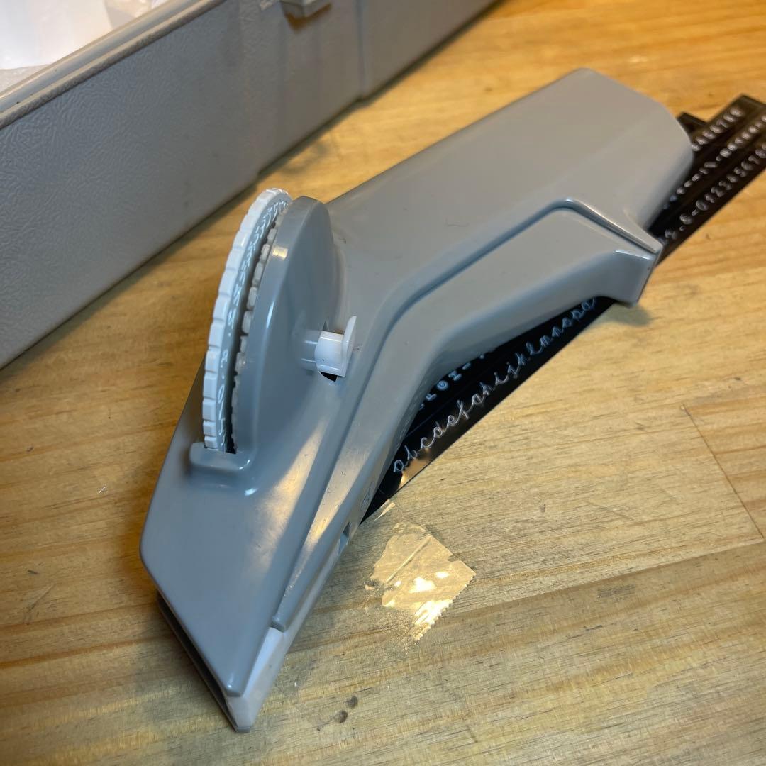 ■製品保証■ 【繋がる筆記体・文字盤4個】ダイモ 1610 DYMO 16218