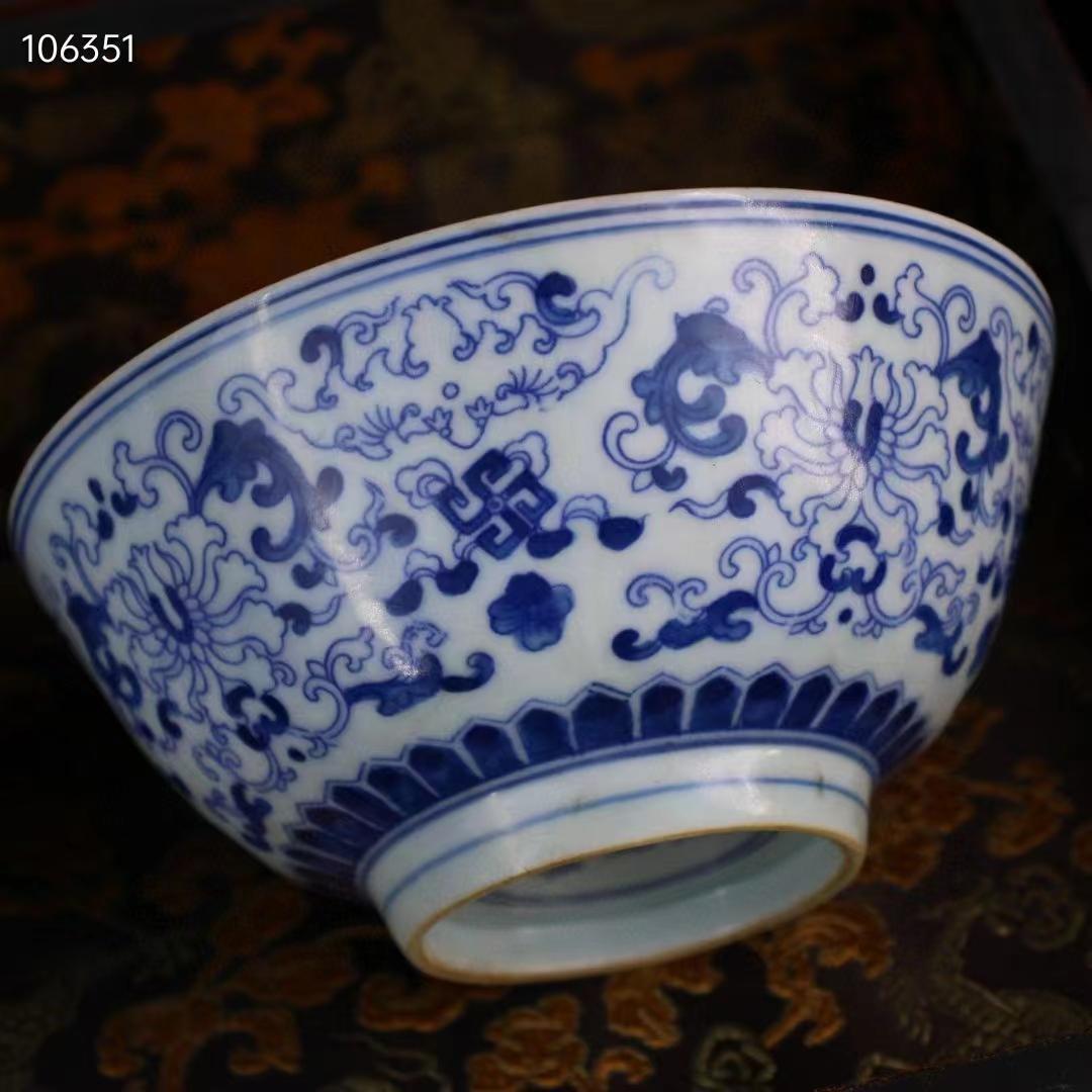 中国古美術・旧蔵青花磁碗一対・古漆器箱付・置物・文房具・時代物