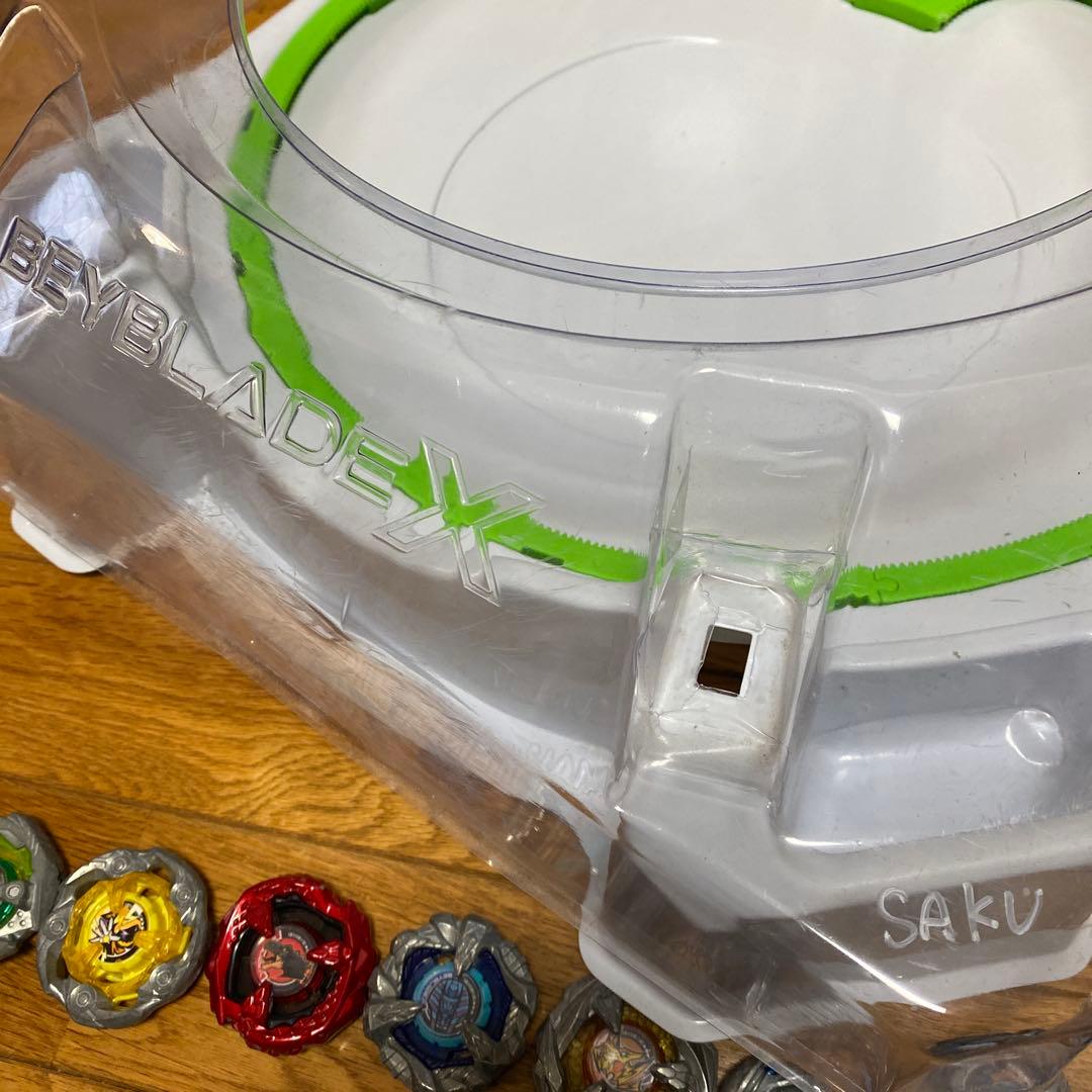 ベイブレード セット ベイスタジアム付き　すぐに対戦して遊べます！年始に値下開始