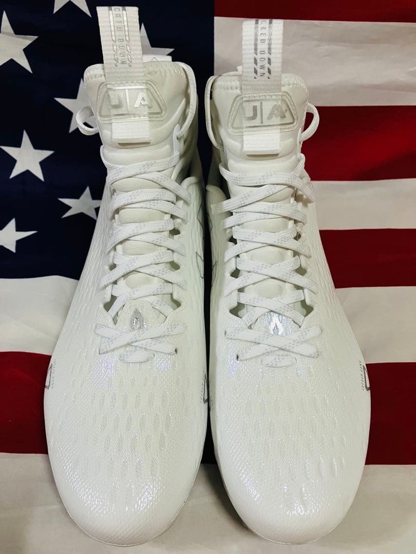 【新品】UNDER ARMOUR SPOTLIGHT LUX MC 28cm