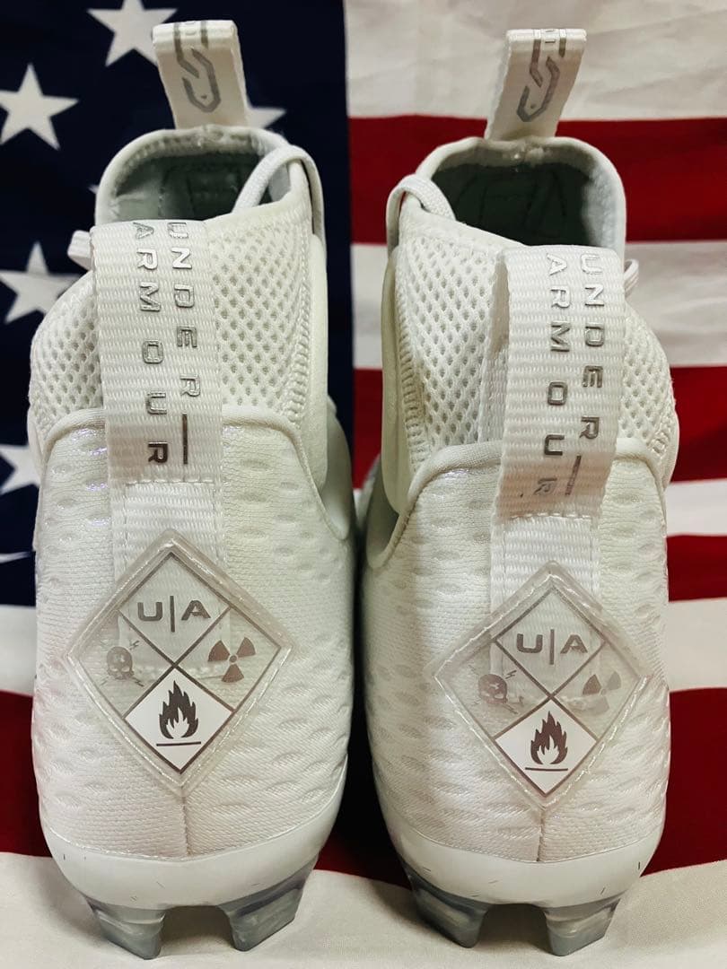 【新品】UNDER ARMOUR SPOTLIGHT LUX MC 28cm