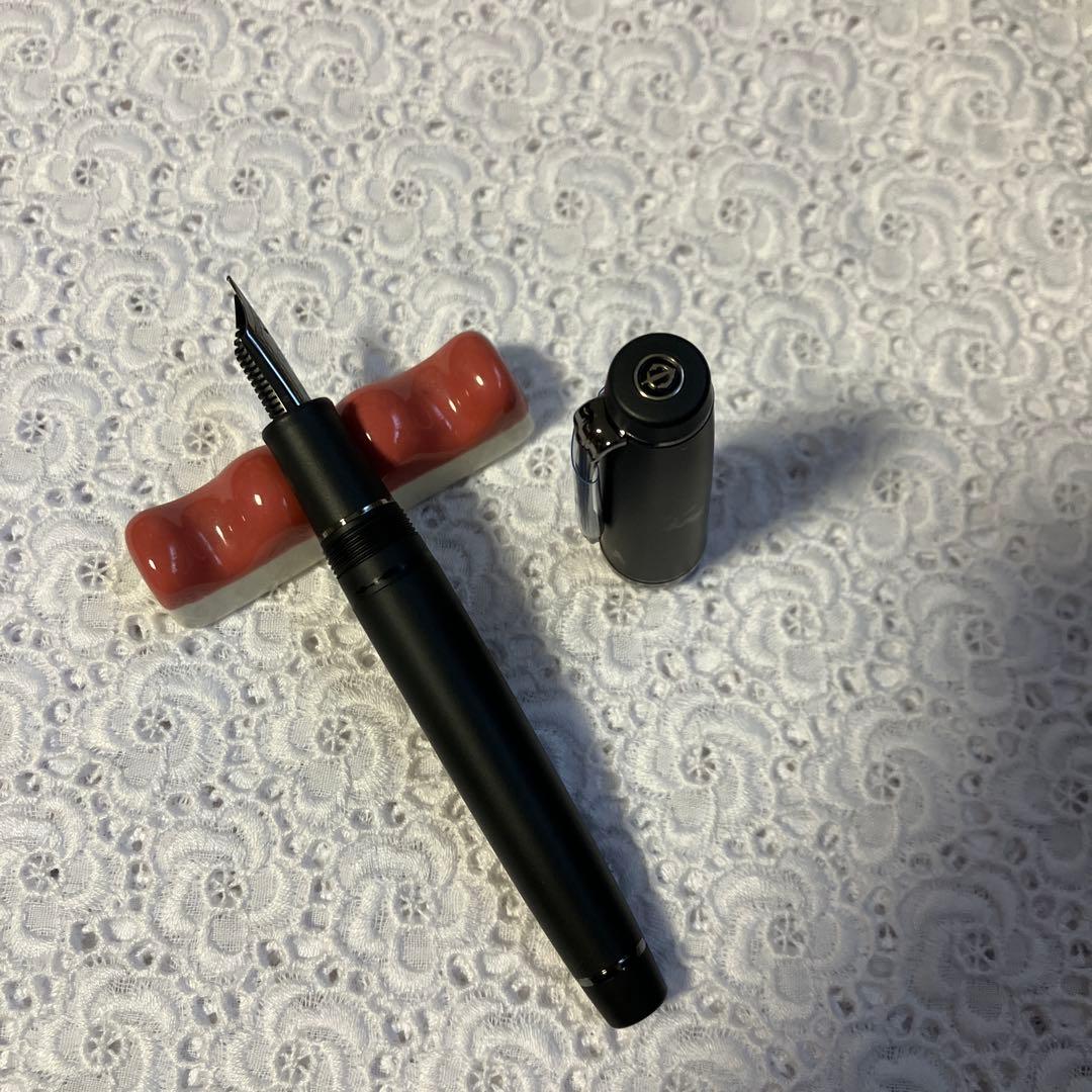 【万年筆】セーラー　プロフェッショナルギア　インペリアルブラック　M 21金