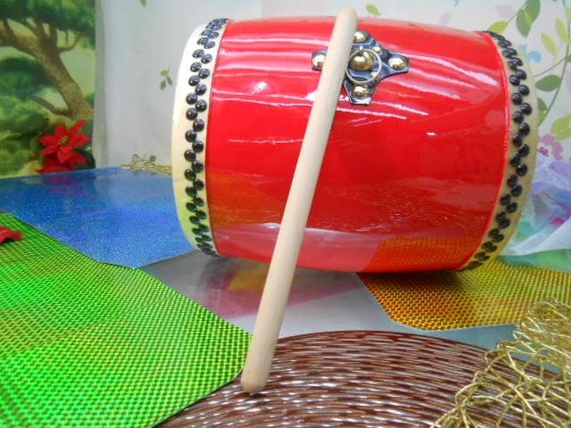 新品未使用(送料無料)17.980円Nエイサー小太鼓24cm*31cm 撥付黄牛